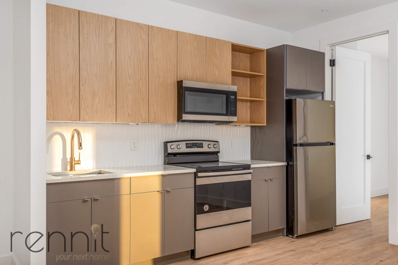 799 E 34th St, Apt 4A Image 2