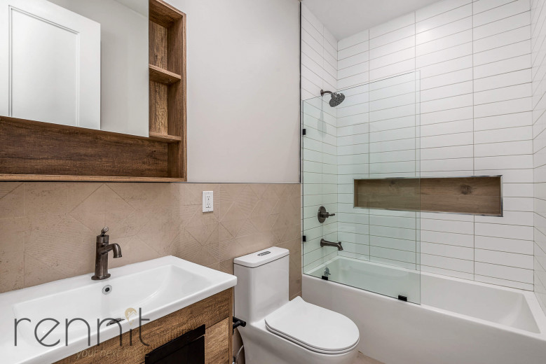 799 E 34th St, Apt 4A Image 4