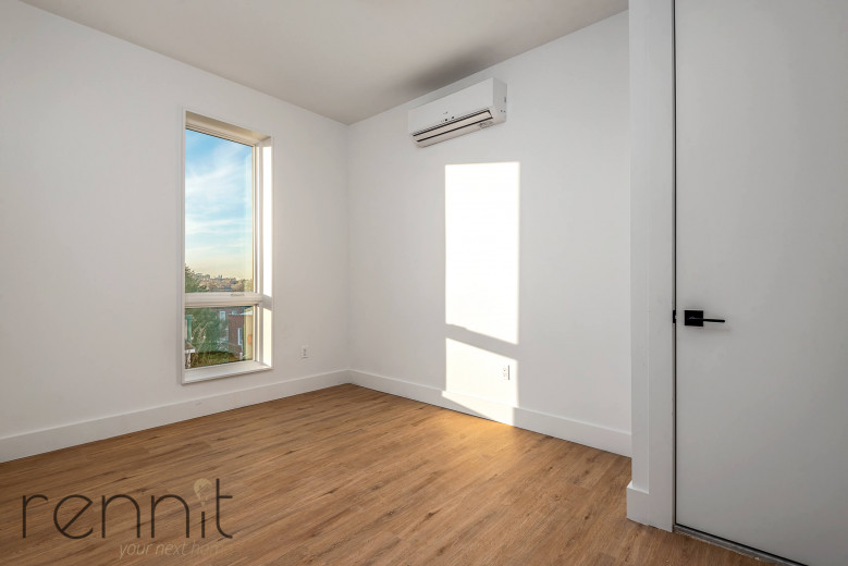799 E 34th St, Apt 4A Image 5