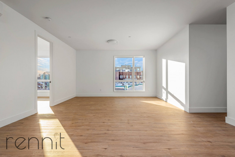 799 E 34th St, Apt 4A Image 7