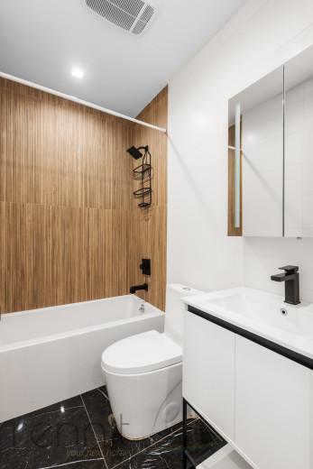 702 Evergreen Ave, Apt 2L Image 8