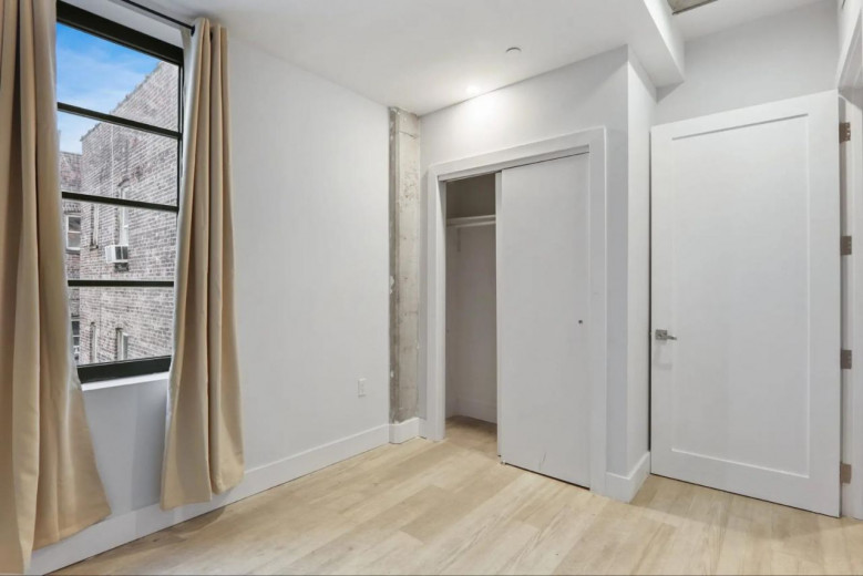 1930 Bedford Ave, Apt 4A Image 7