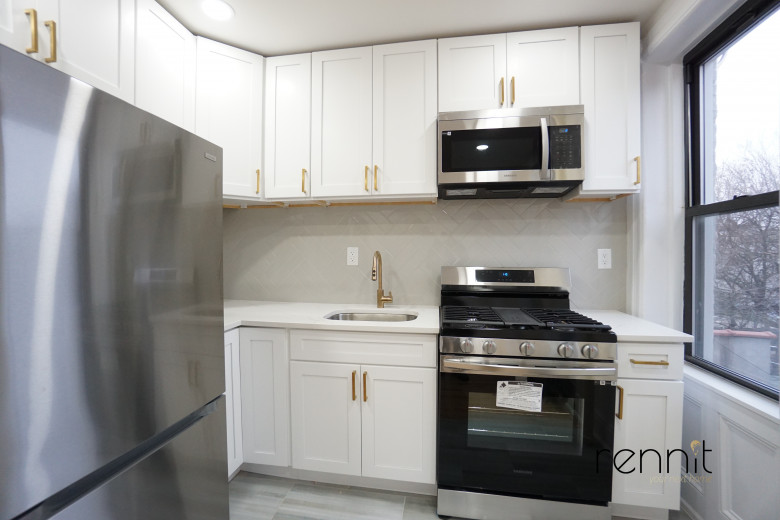456 Kosciuszko St, Apt 2 Image 3