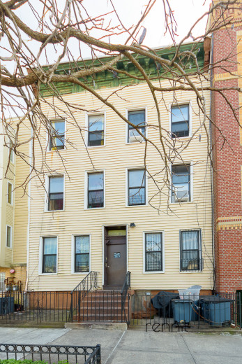 218 MacDougal St, Apt 1R Image 8