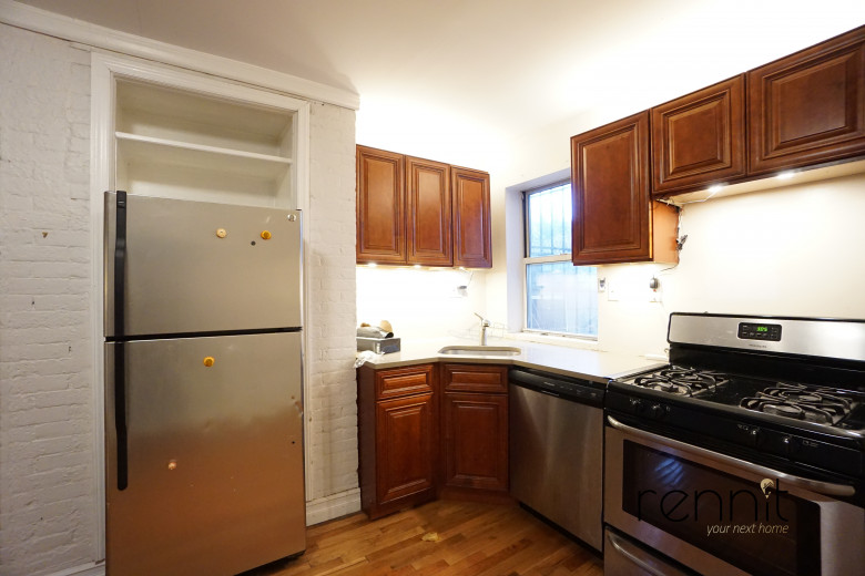 155 Pulaski St, Apt 1 Image 5