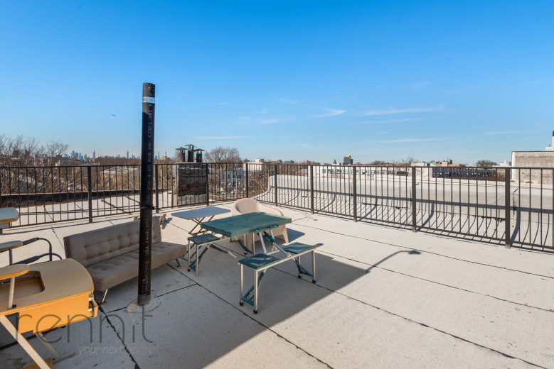 702 Evergreen Ave, Apt 1R Image 17