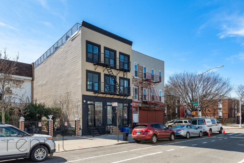 702 Evergreen Ave, Apt 1R Image 21