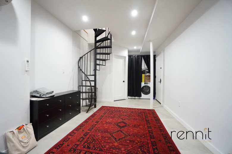 702 Evergreen Ave, Apt 1R Image 29