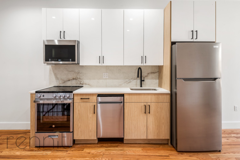 702 Evergreen Ave, Apt 1R Image 4