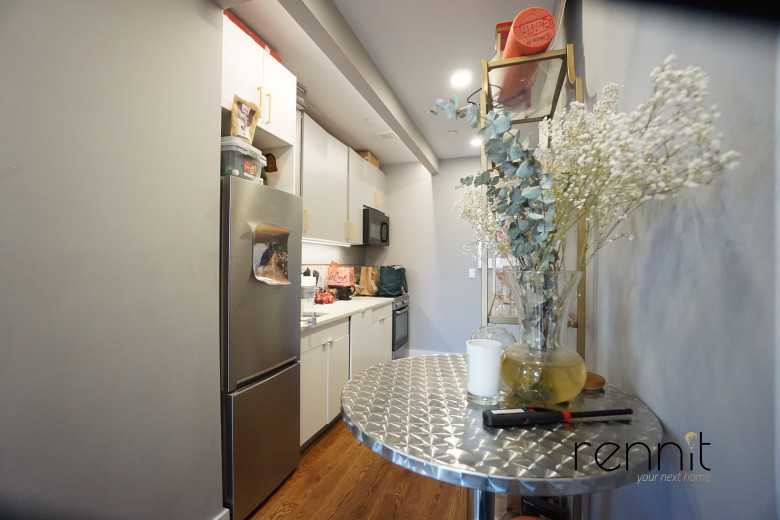 853 Lexington Ave, Apt 6C Image 10