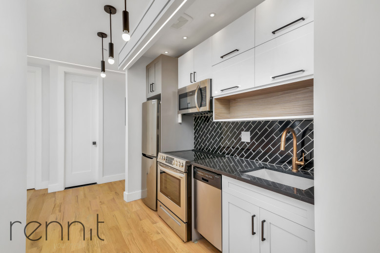 100 Suydam St, Apt 3A Image 2