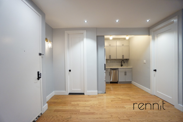 1160 Rogers Ave, Apt 3B Image 6