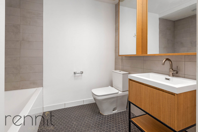 633 Marcy Ave, Apt 305 Image 8