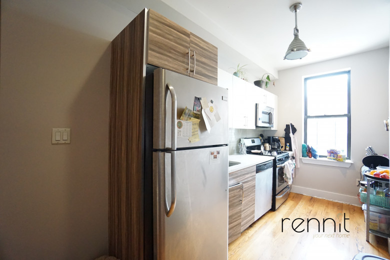 224 Schaefer St, Apt 3L Image 1