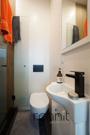 702 Evergreen Ave, Apt 3R Image 25