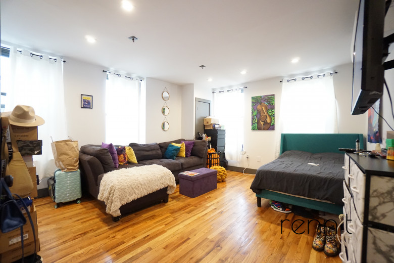 145 Utica Ave, Apt 4A Image 1