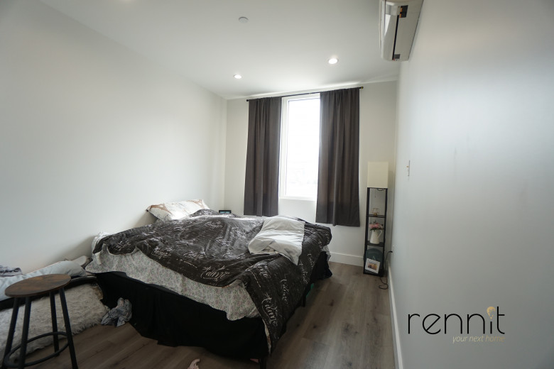 125 Kings Hwy, Apt 1D Image 7
