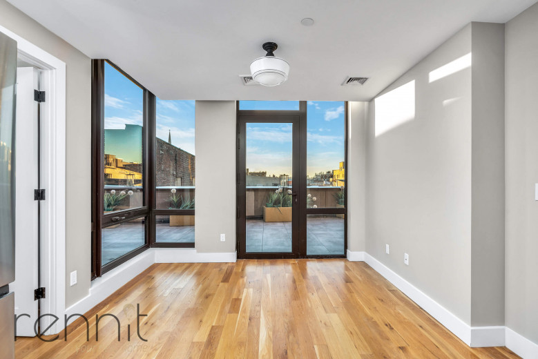 31 Debevoise St, Apt 4E Image 1