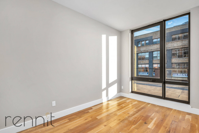 31 Debevoise St, Apt 4E Image 4