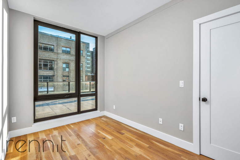 31 Debevoise St, Apt 4E Image 5