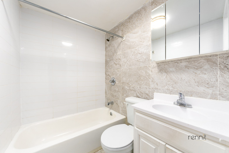 786 Lafayette Ave, Apt 1 Image 8
