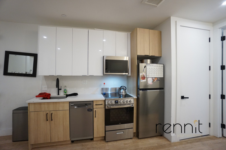 1708 Gates Ave, Apt 1D Image 11