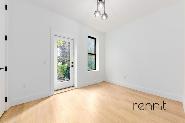 1708 Gates Ave, Apt 1D Image 5