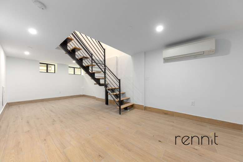 1708 Gates Ave, Apt 1D Image 6