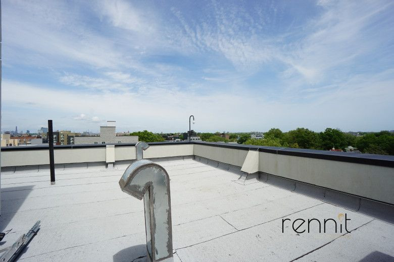 1565 New York Ave, Apt 2B Image 11