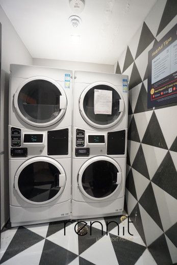 1565 New York Ave, Apt 2B Image 13