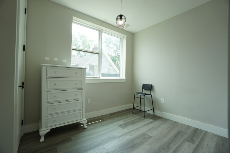 1565 New York Ave, Apt 2B Image 6