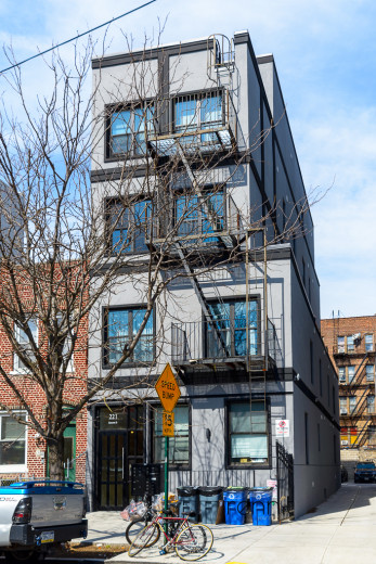 221 Martense St, Apt 3F Image 11