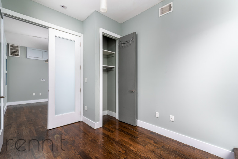 1160 Halsey St, Apt 2 Image 17