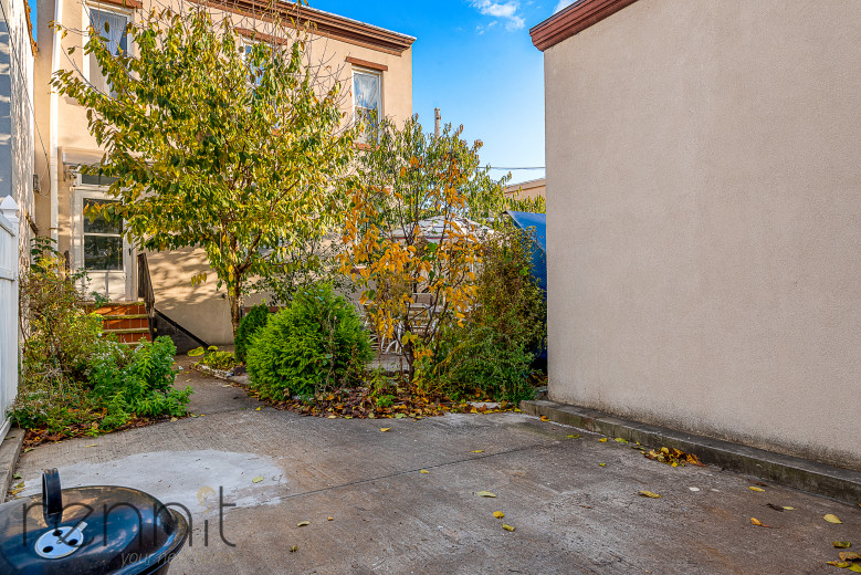 1916 Harman St, Apt 1R Image 16