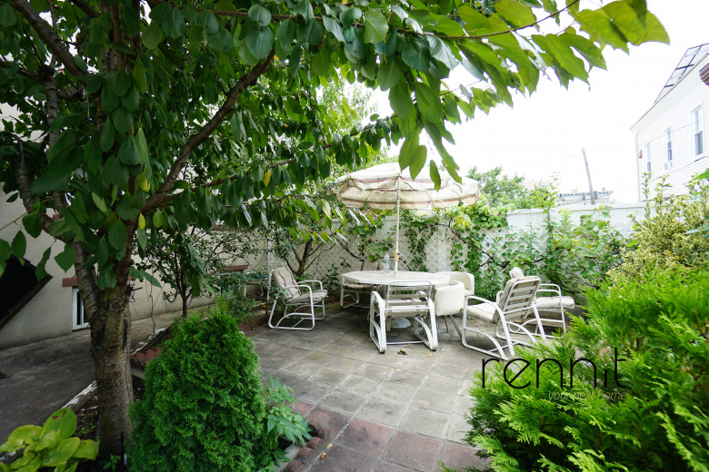 1916 Harman St, Apt 1R Image 3