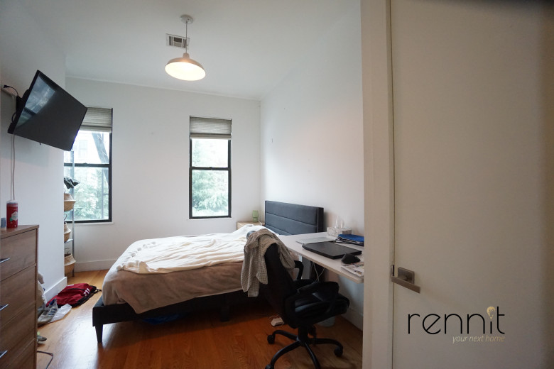 376 Bleecker St, Apt 3 Image 13