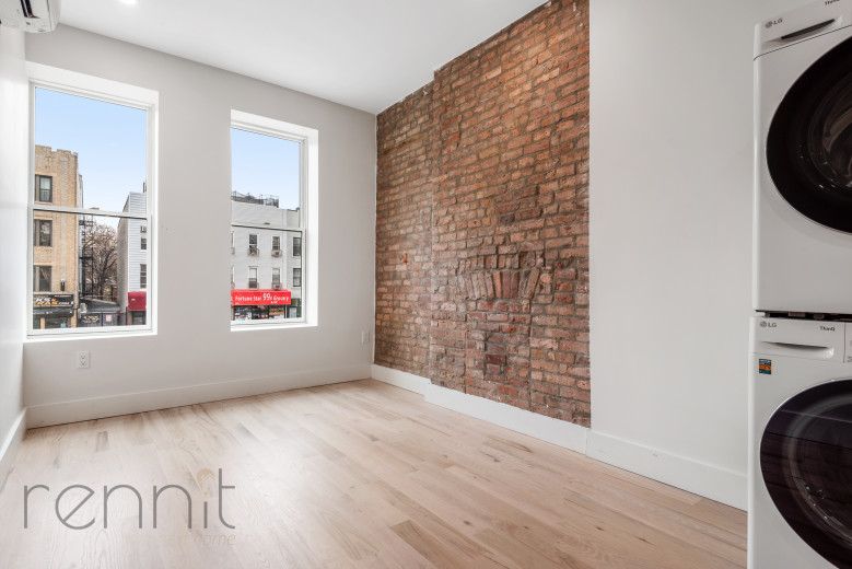 893 4th Ave, Apt 2L Image 12