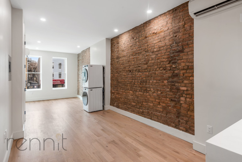 893 4th Ave, Apt 2L Image 5