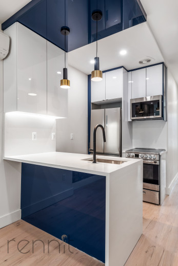 893 4th Ave, Apt 2L Image 6