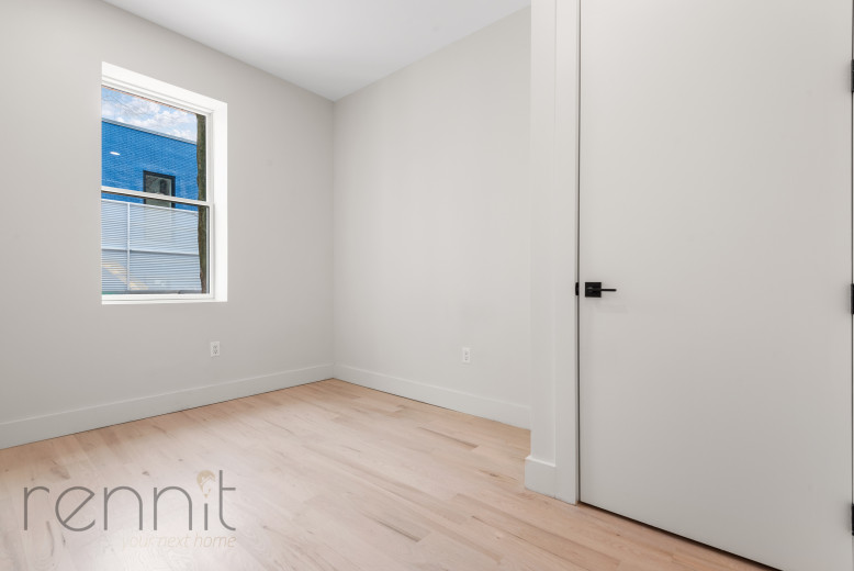 893 4th Ave, Apt 1L Image 15