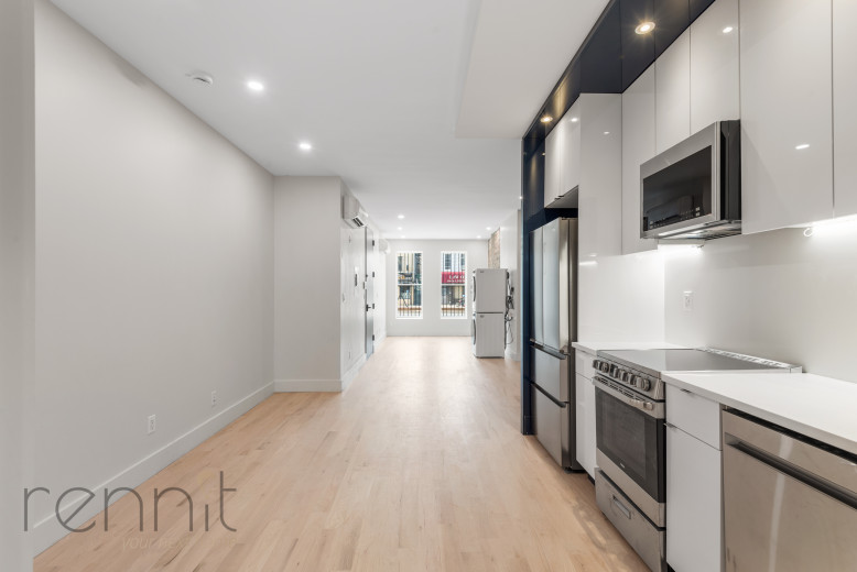 893 4th Ave, Apt 1L Image 8