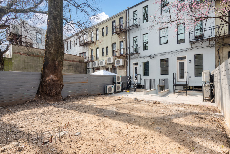 893 4th Ave, Apt 1R Image 1
