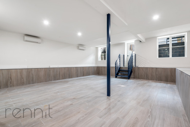 893 4th Ave, Apt 1R Image 11