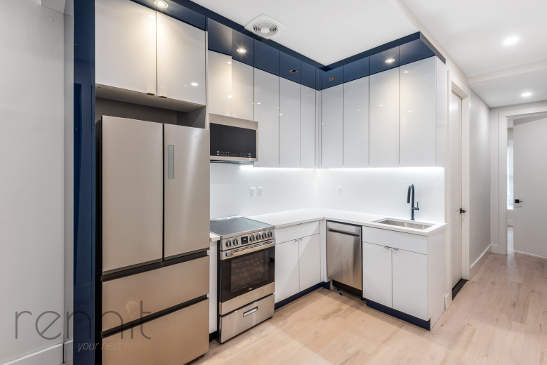 893 4th Ave, Apt 1R Image 3