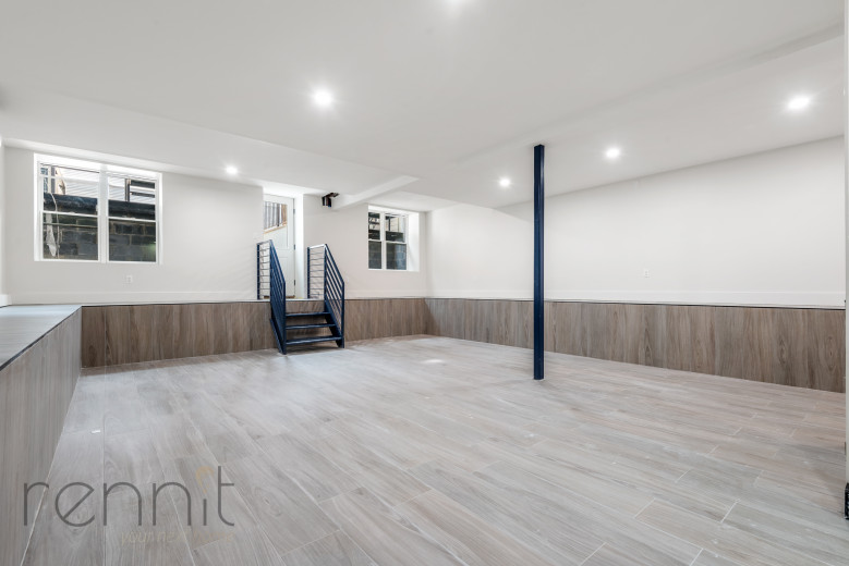 893 4th Ave, Apt 1R Image 8