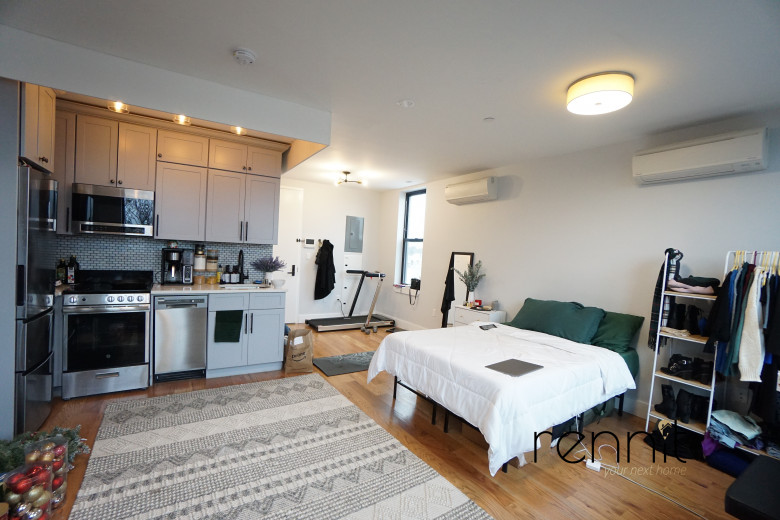 1160 Rogers Ave, Apt 4B Image 4