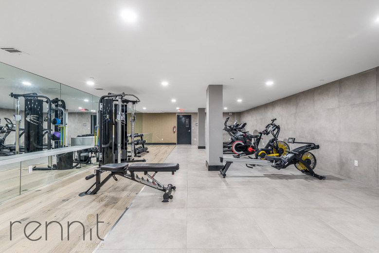 853 Lexington Ave, Apt 2E Image 17