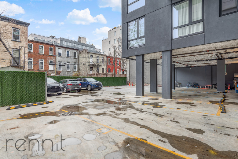 853 Lexington Ave, Apt 2E Image 19