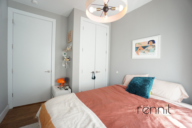 853 Lexington Ave, Apt 2E Image 6