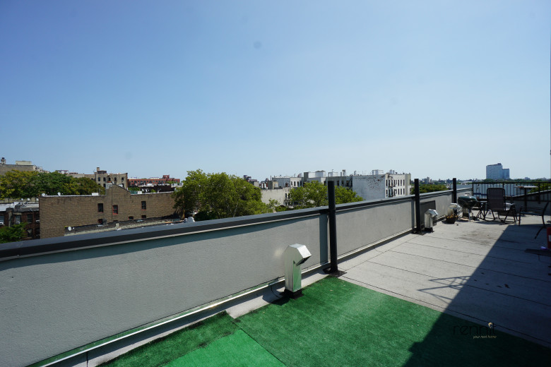 295 Montgomery St, Apt 4R Image 17